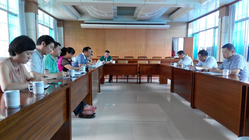 开展专题调研 做好服务工作