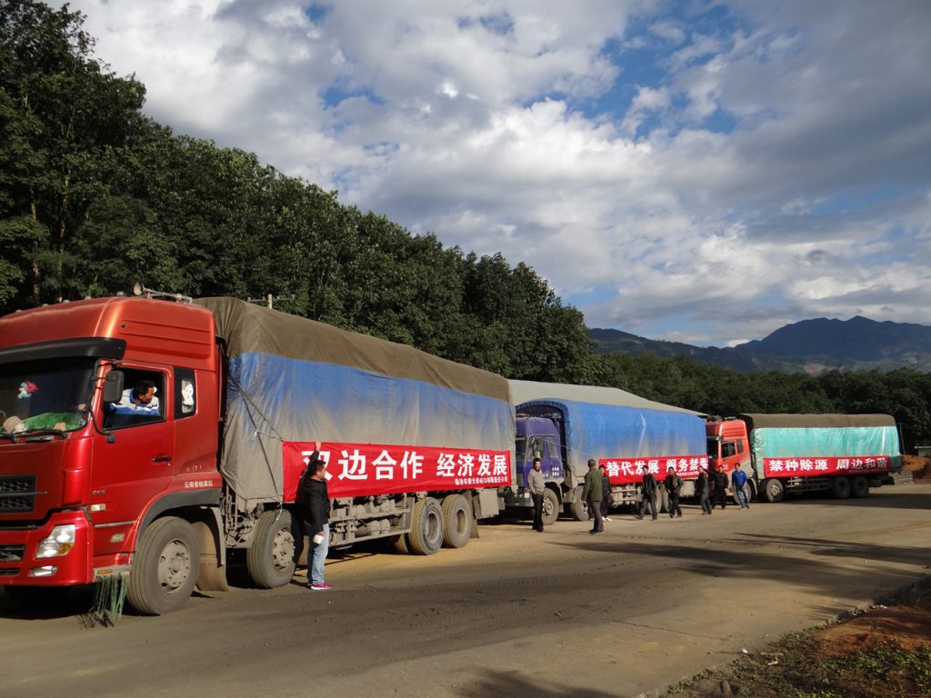 替代企业践行责任献爱心