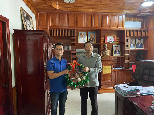 云南省替代种植发展行业协会拜会老挝丰沙里省领导