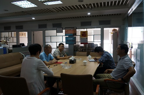 互相学习借鉴 促进共同发展